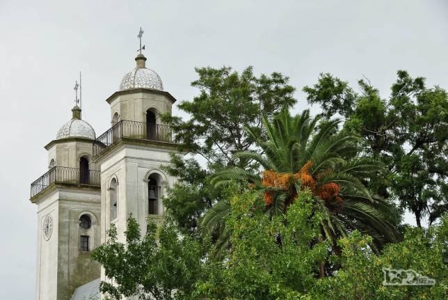 Torres de uma das igrejas de Colonia del Sacramento, no sul do Uruguai
